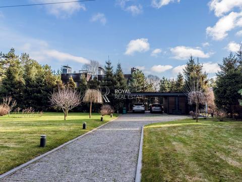 будинок за адресою Центральна