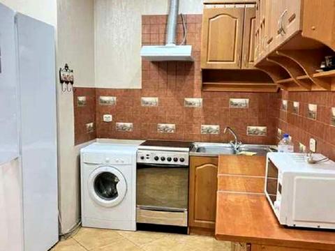 квартира за адресою Боголюбова вул., 8