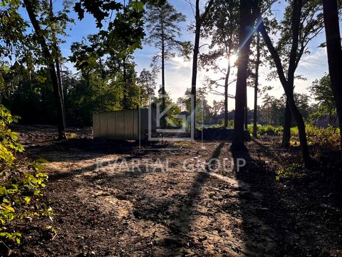 ділянка за адресою Лісова, 1