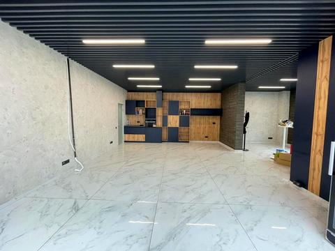 комерційна за адресою Трускавецька вул., 2-В