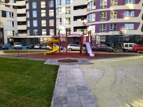 комерційна за адресою Трускавецька вул., 2-В