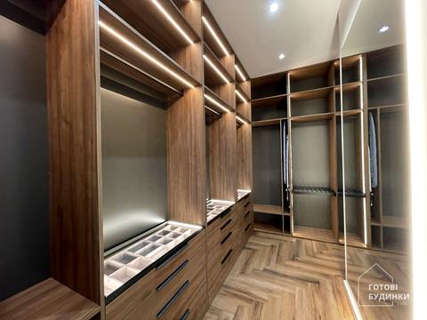 будинок за адресою Розкішна