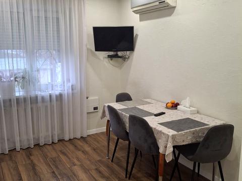 квартира за адресою В'ячеслава Чорновола вул. (Юрія Савченка), 64