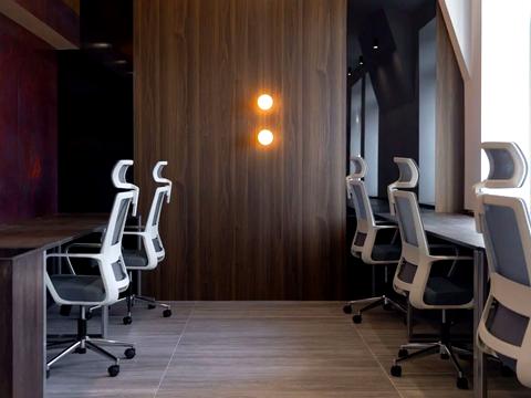 коммерческая по адресу Киев, Панаса Мирного ул., 8