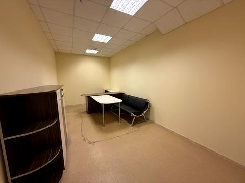 комерційна за адресою Щаслива вул., 38