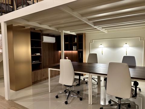 комерційна за адресою Саксаганського вул., 33