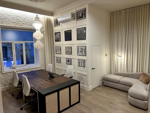 комерційна за адресою Саксаганського вул., 33