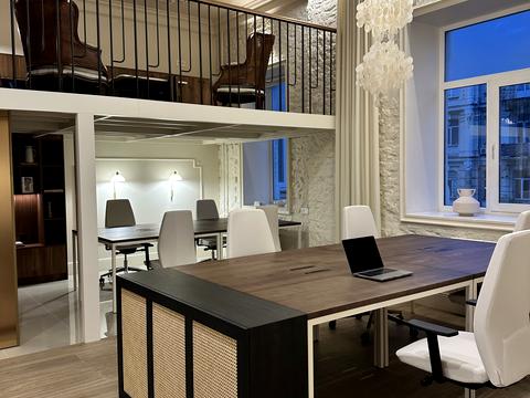 комерційна за адресою Саксаганського вул., 33