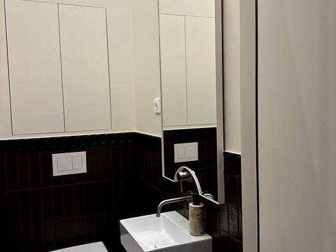 комерційна за адресою Саксаганського вул., 33