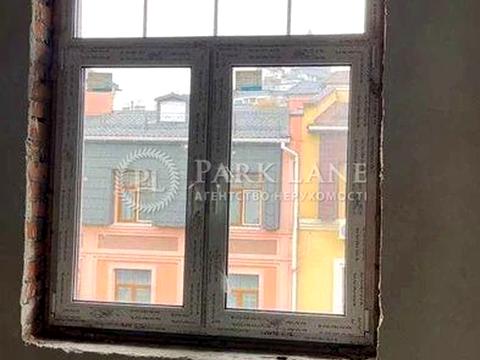 квартира за адресою Дегтярна вул., 20-А