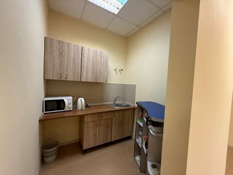 комерційна за адресою Щаслива вул., 38