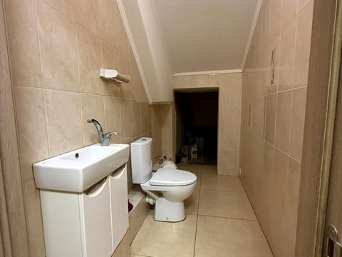 комерційна за адресою Щаслива вул., 38