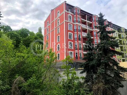 квартира за адресою Дегтярна вул., 20-А