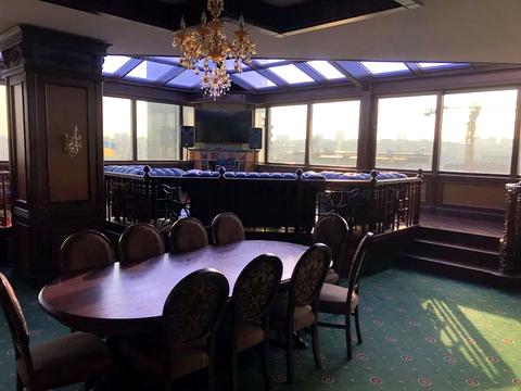 коммерческая по адресу Антоновича ул. (Горького), 33-В