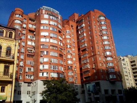 комерційна за адресою Золотоустівська вул., 14