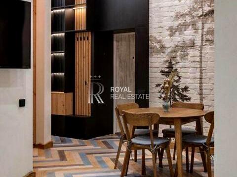 квартира за адресою Михайлівська вул., 6