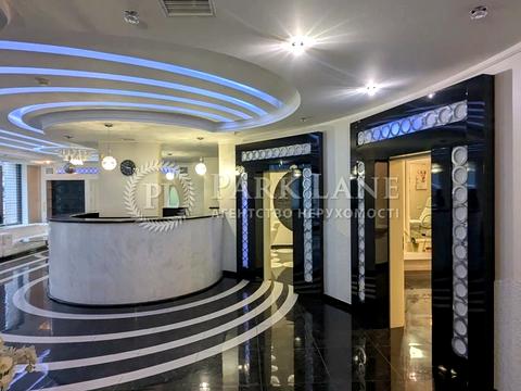 комерційна за адресою Ольгинська вул., 6