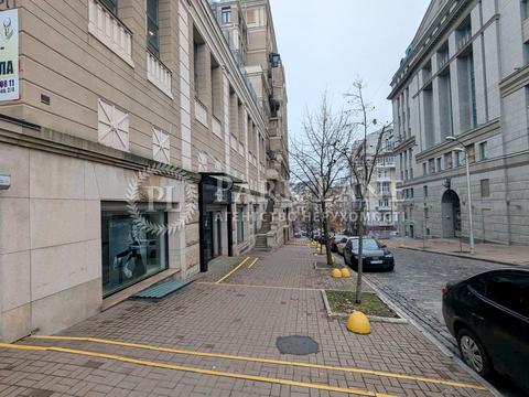 комерційна за адресою Ольгинська вул., 6