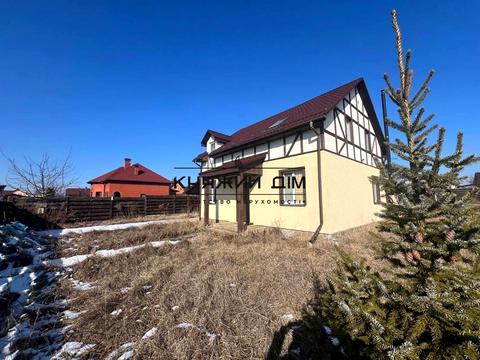 будинок за адресою с. Яблунівка, Паркова, 1