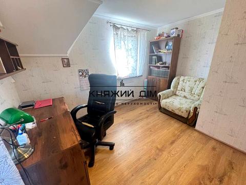 будинок за адресою с. Яблунівка, Паркова, 1