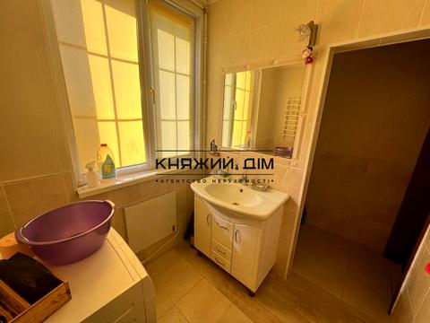 будинок за адресою с. Яблунівка, Паркова, 1