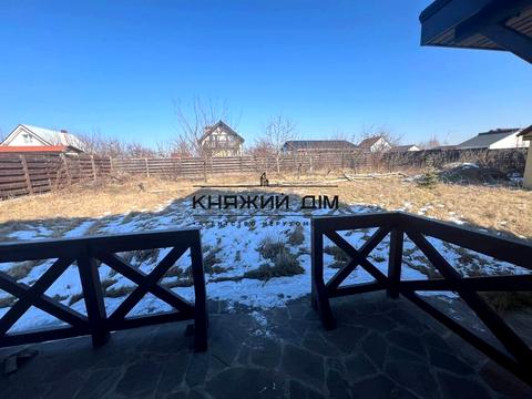 будинок за адресою с. Яблунівка, Паркова, 1