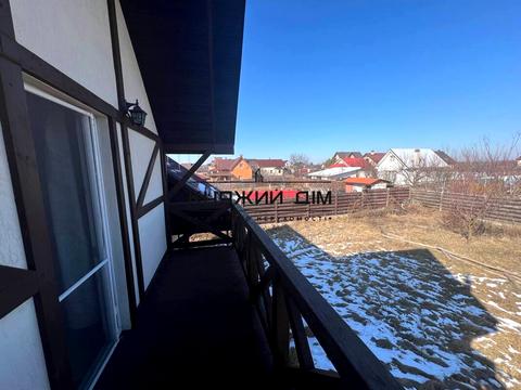 будинок за адресою с. Яблунівка, Паркова, 1