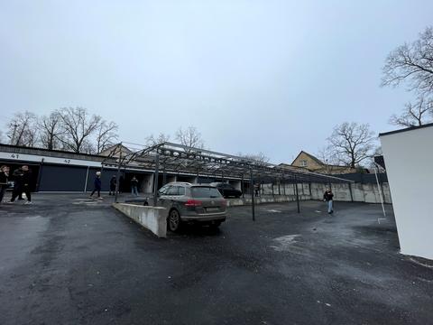 паркомісце за адресою Миколи Сингаївського вул. (Ново-Оскольська), 1-Л