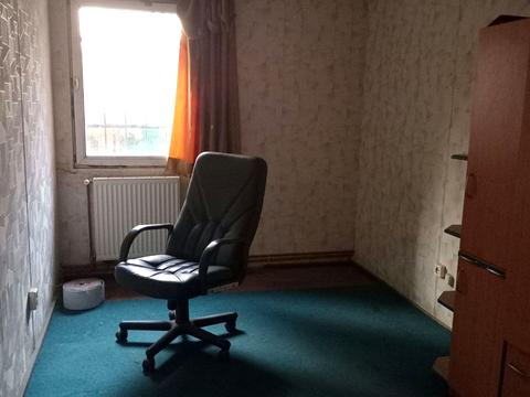 комерційна за адресою Олександра Олеся вул., 1