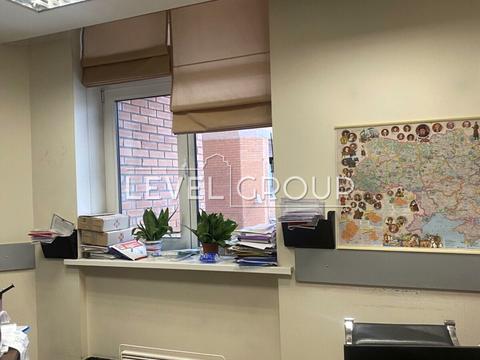 комерційна за адресою Голосіївський просп. (40-річчя Жовтня), 130/57