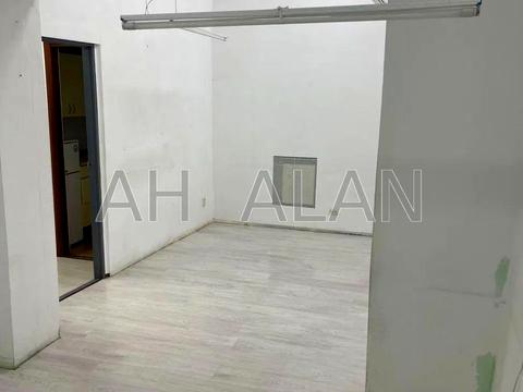 комерційна за адресою Богдана Хмельницького вул., 10А