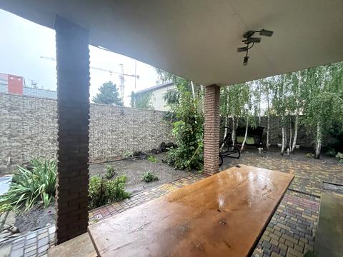 будинок за адресою Полуничний пров.