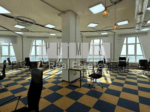 комерційна за адресою Кловський узвіз, 7