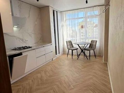 квартира за адресою Свободи вул., 10