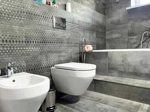 дом по адресу Юрія Мушкетика ул. (Натана Рыбака)