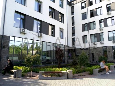 комерційна за адресою Георгія Тороповського вул. (Івана Дубового), 2