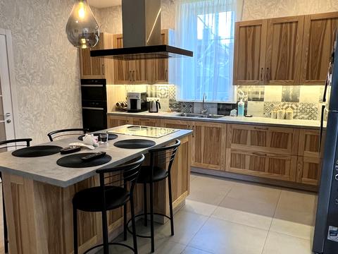 дом по адресу Юрія Мушкетика ул. (Натана Рыбака)