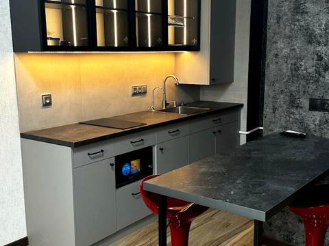 квартира по адресу Вице-адмирала Азарова ул. (Вице-адмирала Азарова), 8а