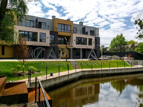 дом по адресу Центральна