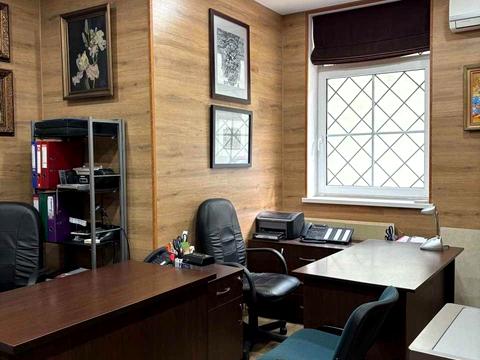 комерційна за адресою Олеся Гончара вул., 122