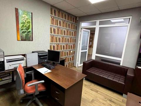 комерційна за адресою Олеся Гончара вул., 122