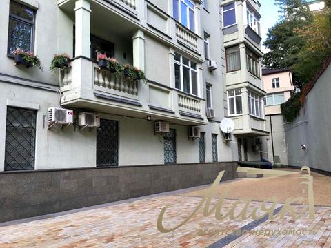 комерційна за адресою Олеся Гончара вул., 122