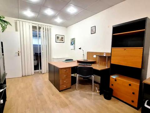 комерційна за адресою Шевченка вул., 18