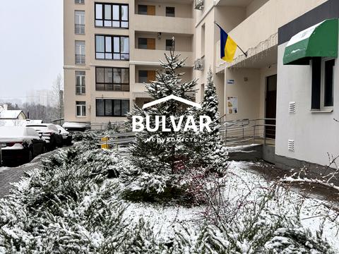 комерційна за адресою Професорська вул., 12