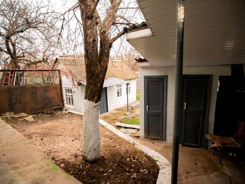 будинок за адресою Миколи Зерова вул. (Красноградська), 26