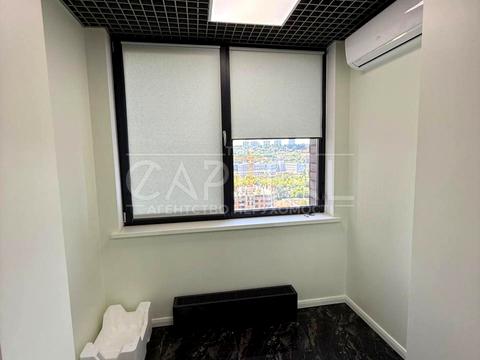 коммерческая по адресу Антоновича ул. (Горького), 74