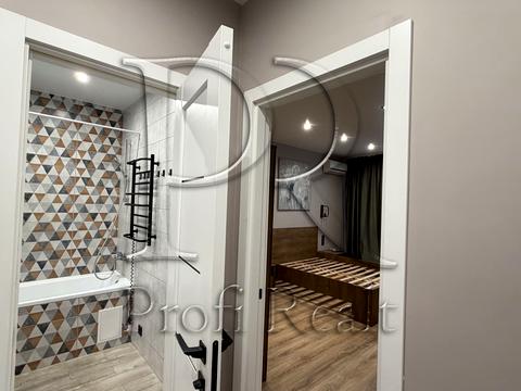 квартира за адресою Академіка Амосова вул., 12