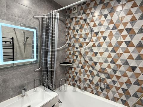 квартира за адресою Академіка Амосова вул., 12