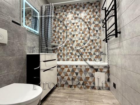 квартира за адресою Академіка Амосова вул., 12