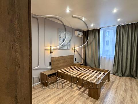 квартира за адресою Академіка Амосова вул., 12